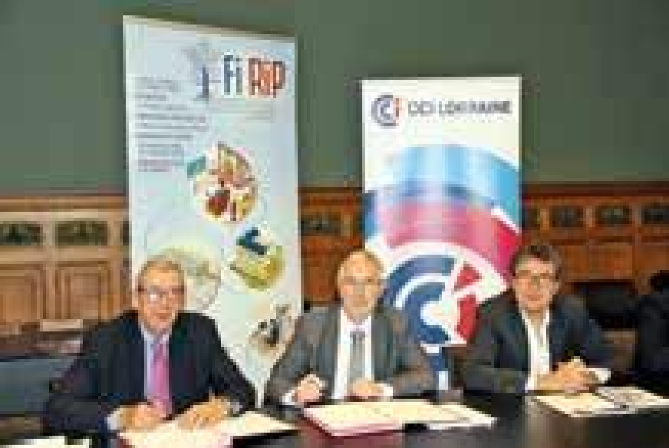 Une convention vient d’être signée entre le CCI Lorraine et la FIRIP pour la mise en place d’une offre de formation continue pour la filière fibre optique.