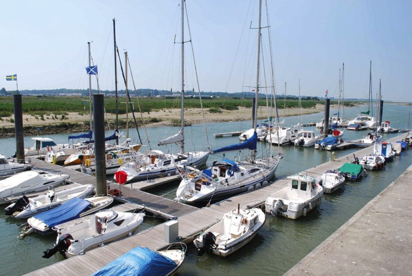 Le port d’Etaples, blotti dans l’estuaire de la Canche, respire la nature et la tranquillité.