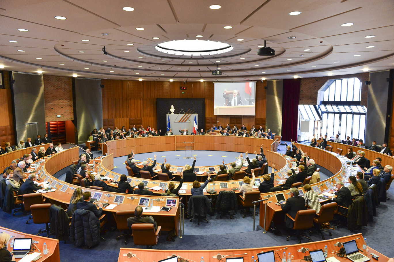 L'hémicycle du Conseil départemental du Pas-de-Calais au moment du vote du budget.