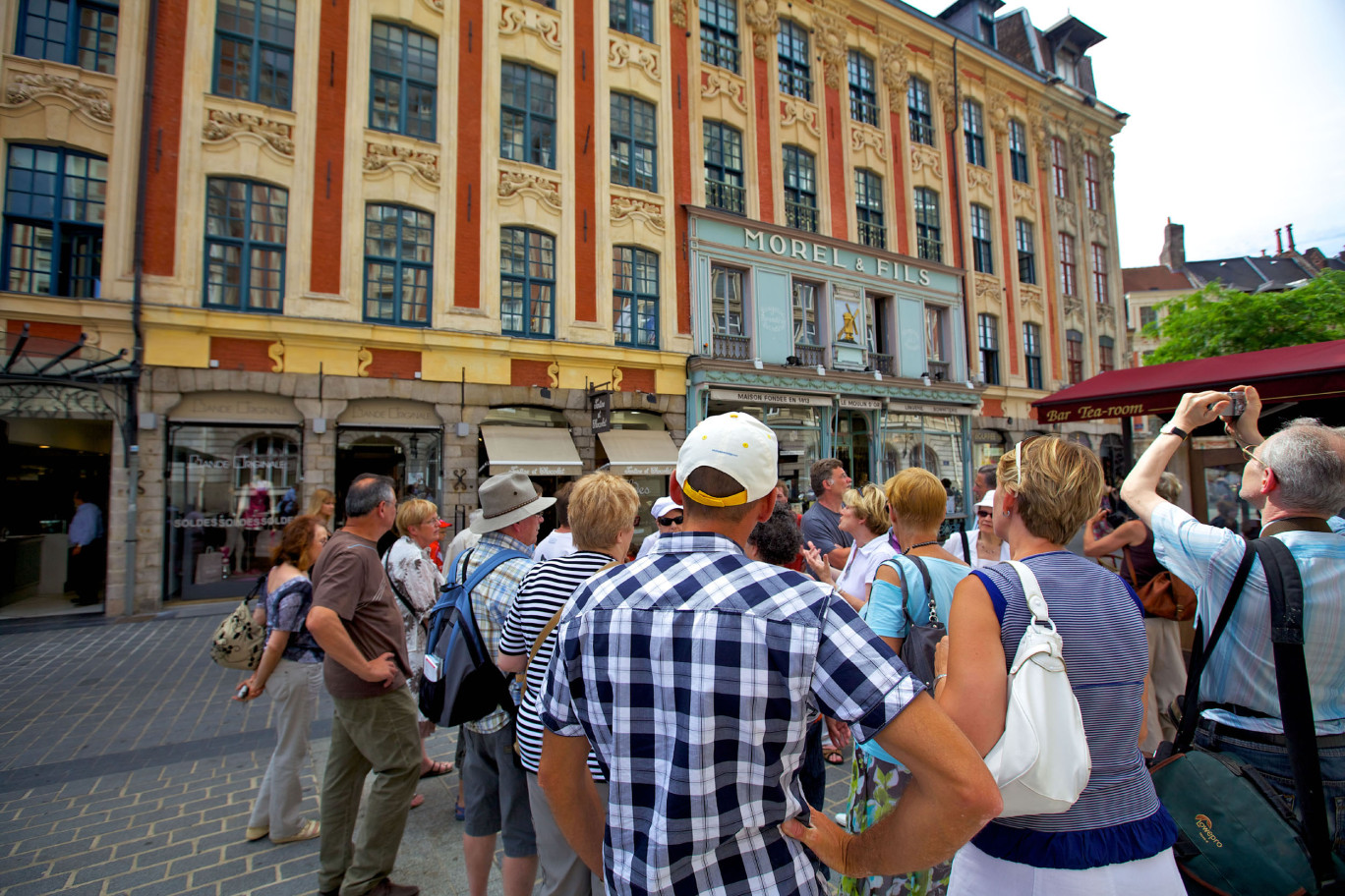 les touristes visitant le Vieux-Lille 