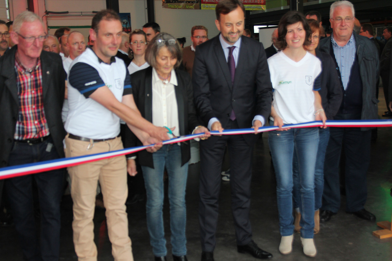 Inauguration des nouveaux bâtiments : M. et Mme Cousin entourent Caroline Saudemont, maire d' Arques, et François Decoster président de la CASO.