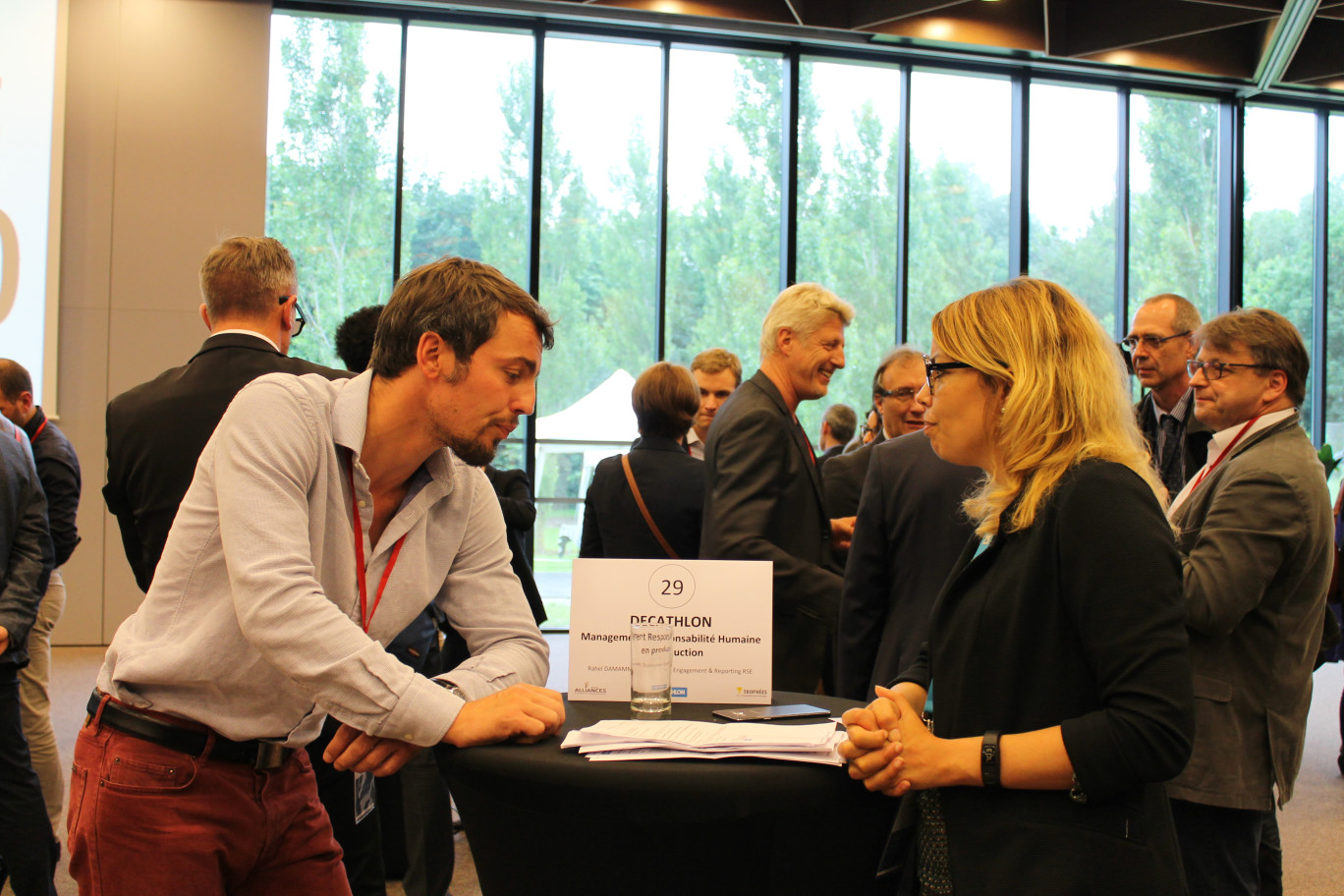 Les entrepreneurs ont eu l'occasion de participer à un géant speed-meeting avant la remise des trophées afin d'échanger sur les différentes oratiques en matière de RSE.