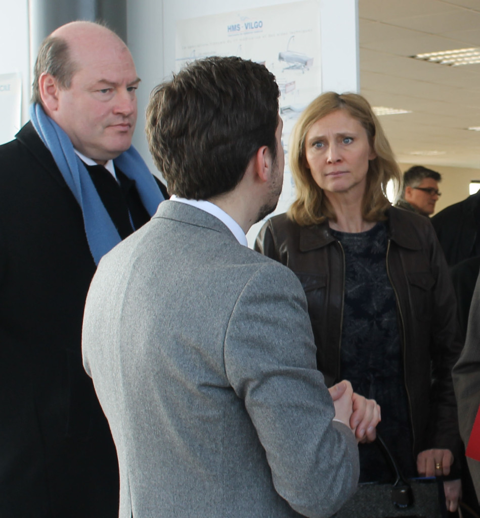 Karine Charbonnier lors de la visite de la société Home Medical Services à Loos-lez-Lille le 11 mars dernier pour la présentation de la semaine de l'industrie 2016.