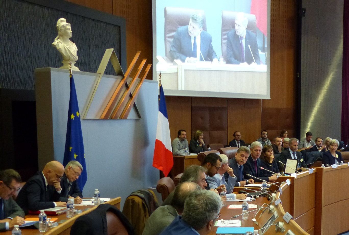 Michel Lalande, préfet de la région Hauts-de-France, préfet du Nord, annonce la création d’un observatoire régional de la commande publique au sein de l’hémicycle du Conseil départemental du Pas-de-Calais lors des 2èmes rencontres régionales de l’achat public qui se tenaient le 13 octobre à Arras.