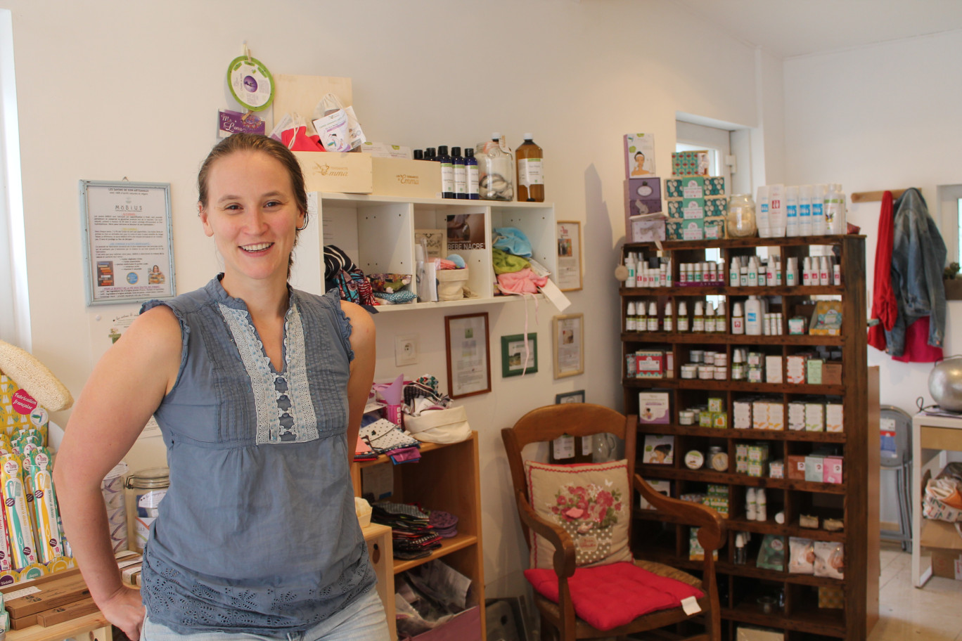 Perrine Dereux sélectionne avec goût et passion les produits qu'elle propose dans sa boutique.