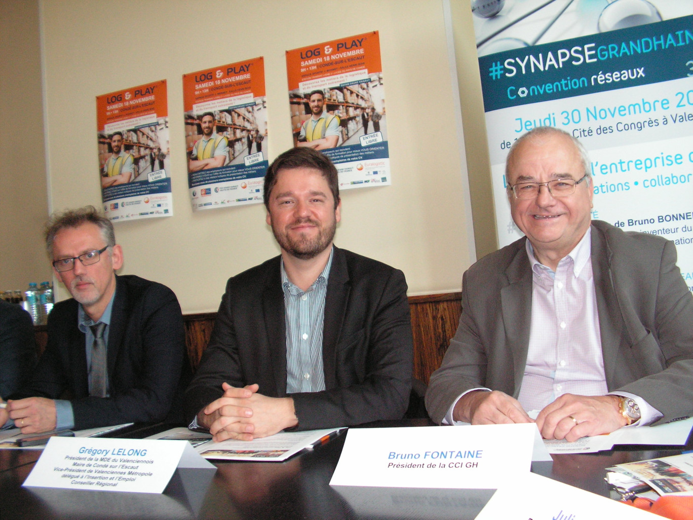 Lors de la présentation du rendez-vous dans les locaux de la CCI à Valenciennes. De gauche à droite : Laurent Desprez, directeur du Pôle Euralogistic ; Grégory Lelong, maire de Condé, vice-président de Valenciennes Métropole, Conseiller régional et président de la Maison de l’Emploi du Valenciennois ; Bruno Fontaine, président de la CCI Grand Hainaut