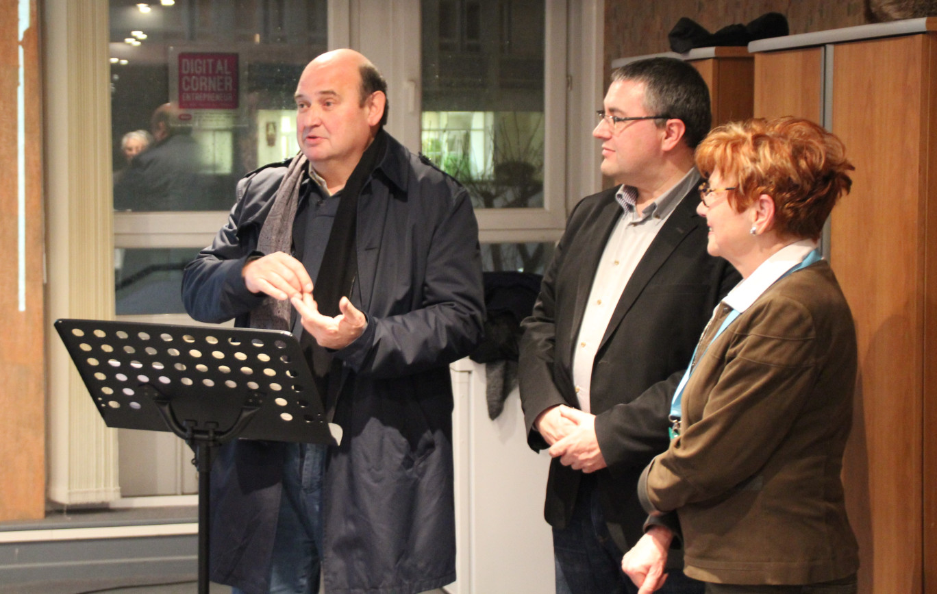 Lors de l’inauguration (de gauche à droite) : Daniel Damart, vice-président de la Communauté urbaine d’Arras en charge du développement économique, David Hecq, vice-président de la CUA en charge du développement et usage du numérique, et Anny Blondel, présidente du BGE Hauts de France d’Arras.