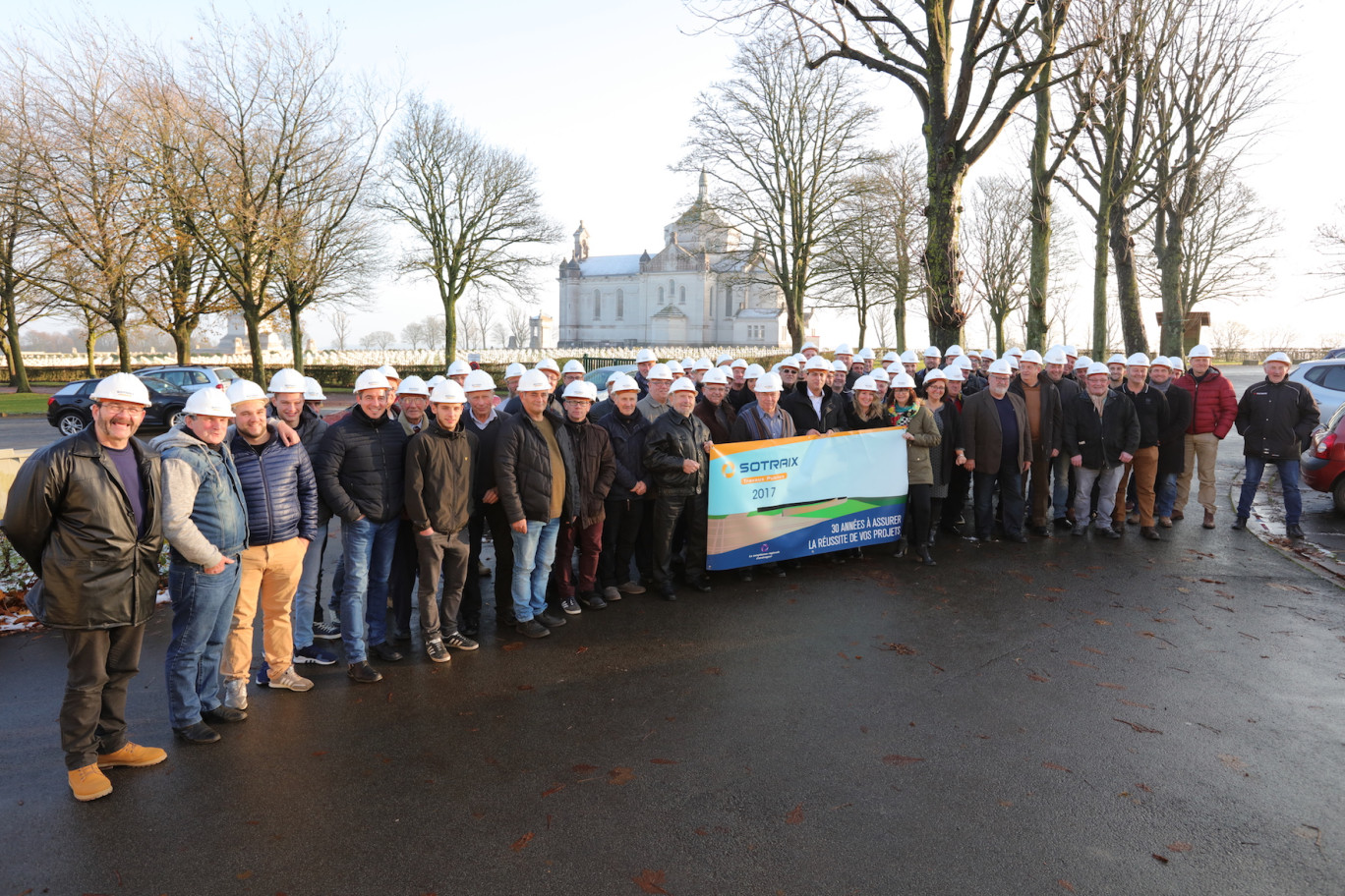 Pour que cette journée reste dans les mémoires, toutes les personnes présentes ont posé pour une photo de groupe.