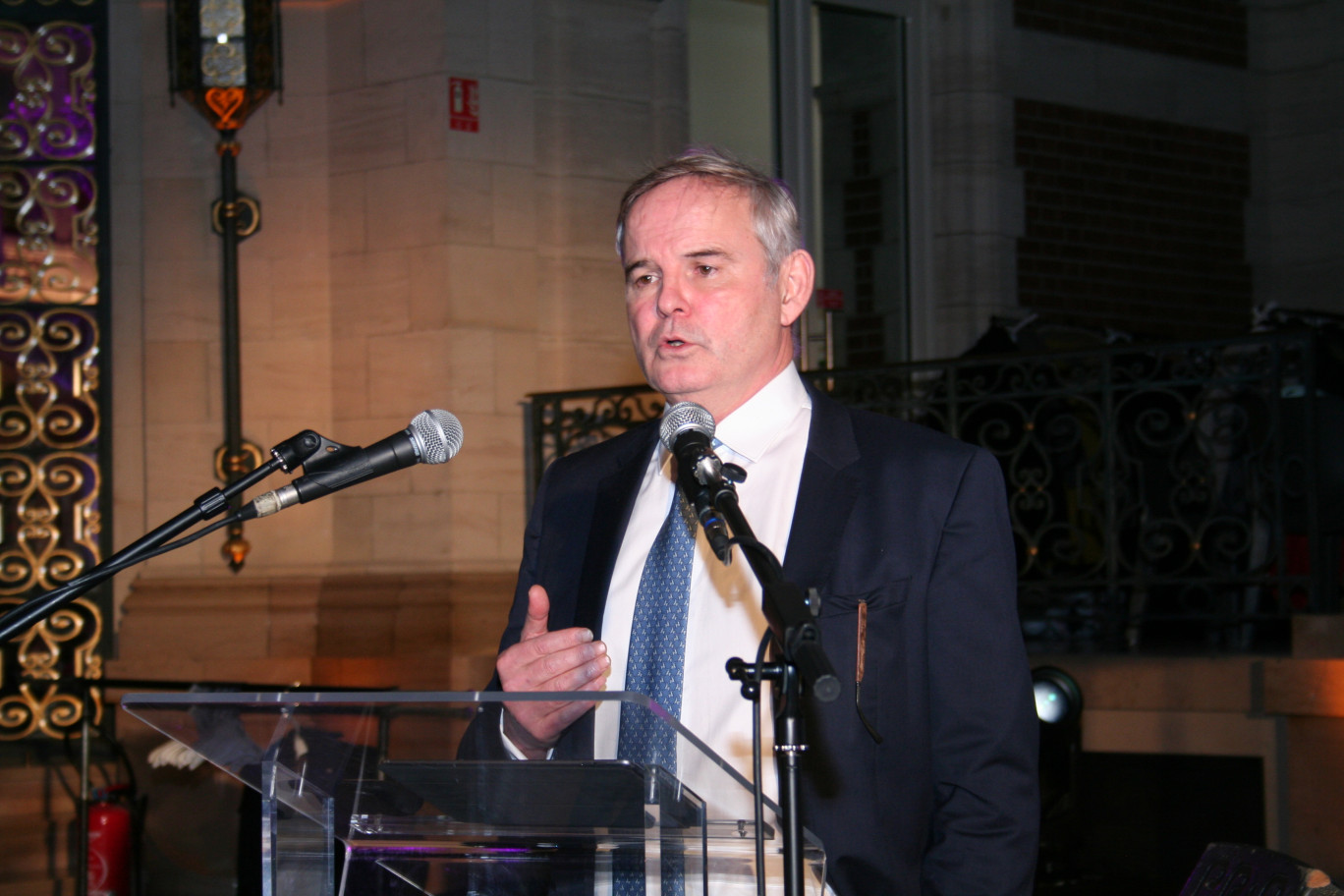 Eric Delfly lors de la présentation de la soirée.