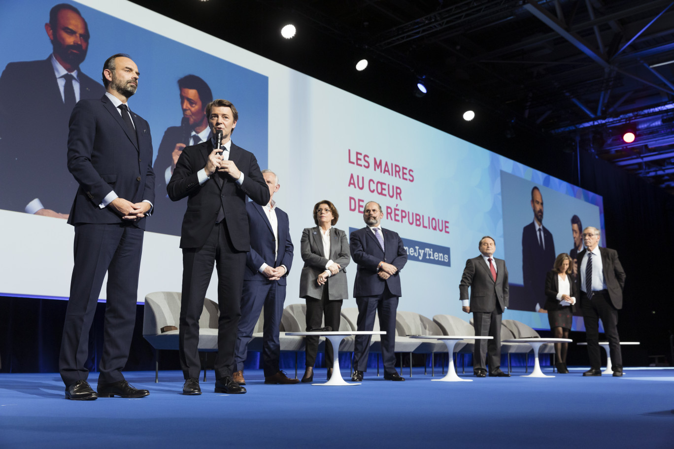 Edouard Philippe, Premier ministre, et François Baroin, président de l'AMF, lors du 102ème congrès des maires et présidents d’intercommunalité de France. © Arnaud Février pour l'AMF