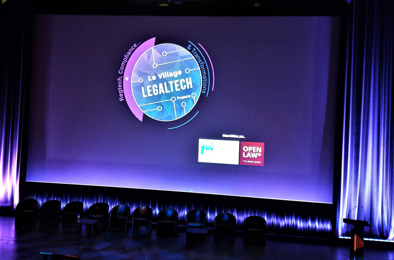 crédit : Miren Lartigue pour DSI,
La 4e  édition du Village de la Legaltech, organisée par Le Village de la justice et l’association Open Law -le droit ouvert-, s’est tenue les 26 et 27 novembre derniers à Paris.