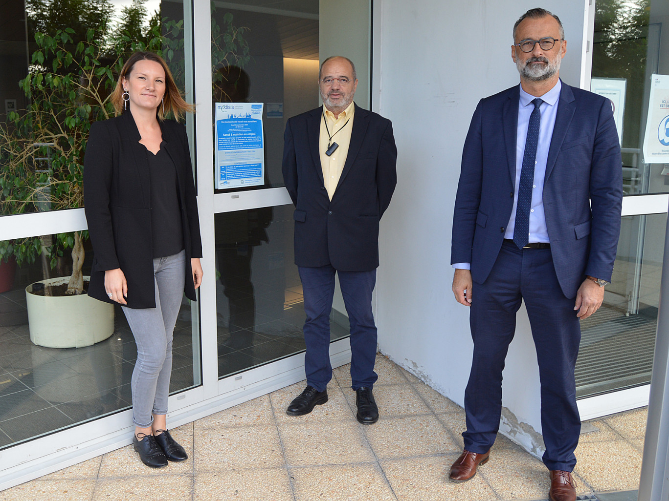 Jeune DRH du centre logistique Weldom à Breuil-le-Sec, Émilie Lecomte a répondu à l’invitation du président de Médisis Marc Salingue et de son Directeur général Olivier Hardouin pour présenter sa Cellule de maintien en emploi (de g. à dr.).