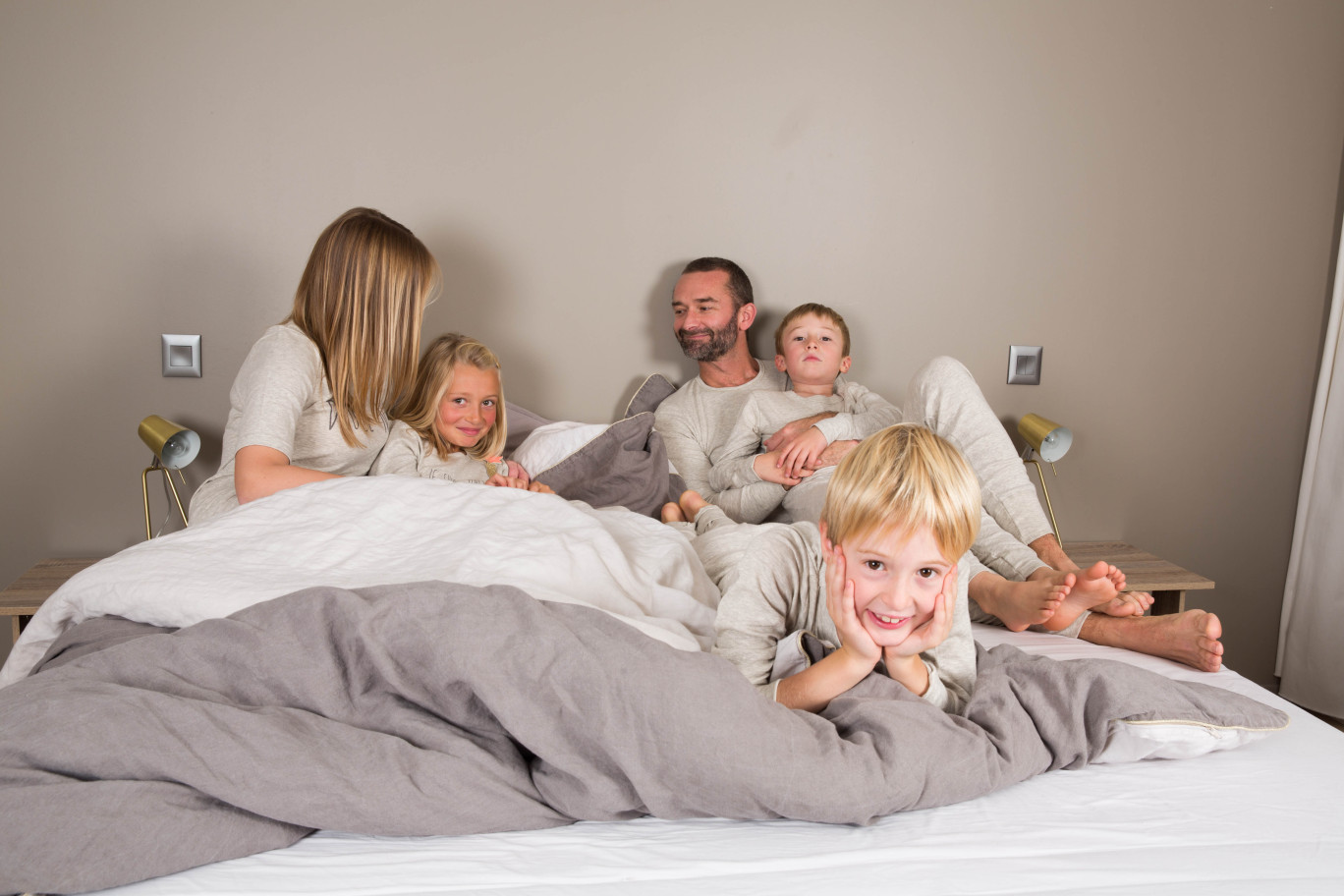 Cette gamme de vêtements et linge de lit pour les enfants et les adultes est sans teinture et sans élasthanne. (Dooderm)