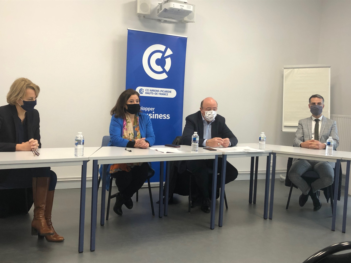 Les élus consulaires et d'Amiens Métropole lors de l'inauguration de Biol@b.
