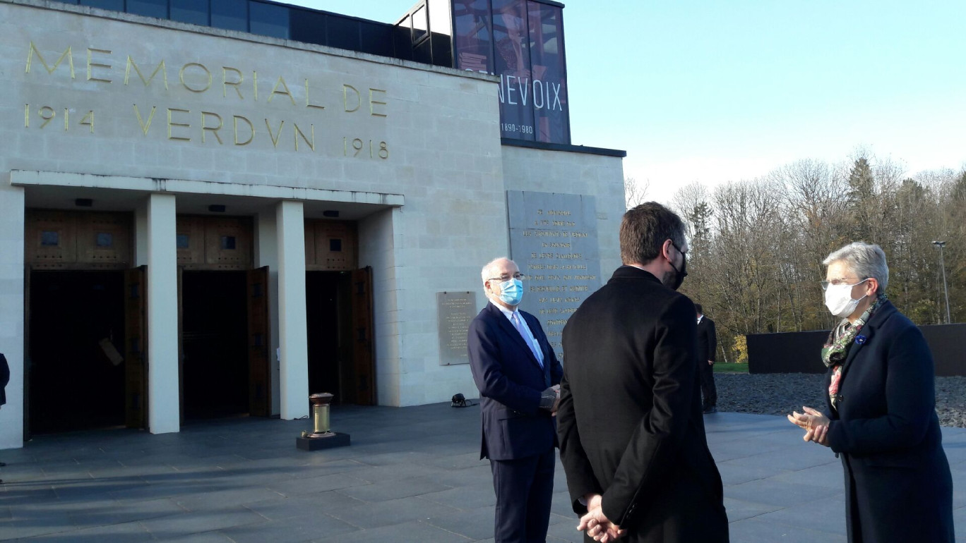 Geneviève Darrieussecq en visite à Verdun et aux Éparges