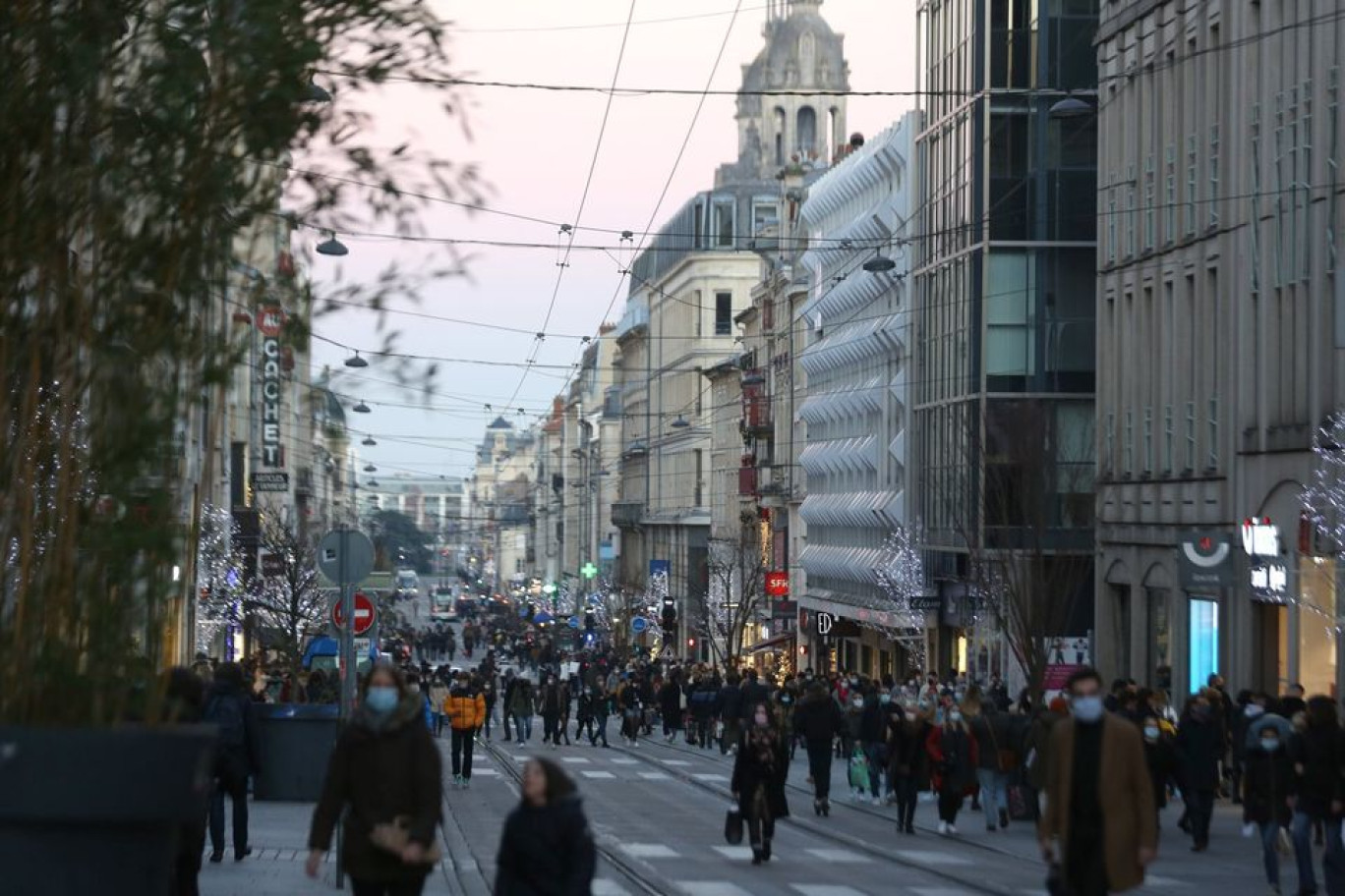 © : Ville de Nancy Comme ici à Nancy, l’affluence était de mise le 28 novembre à l’occasion de la réouverture des commerces. 