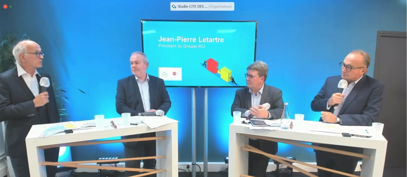 De gauche à droite : Patrick Colin, président de Picardie Investissement, Gil Forteguerre, directeur général de Picardie Investissement, Thierry Dujardin, directeur général du Groupe IRD, et Jean-Pierre Letartre, président du groupe IRD.